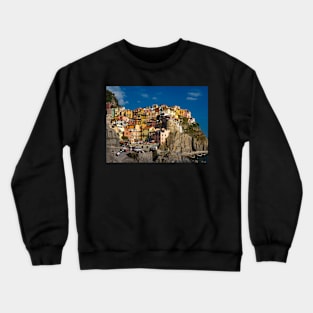 View on the cliff town of Manarola, one of the colorful Cinque Terre on the Italian west coast Crewneck Sweatshirt